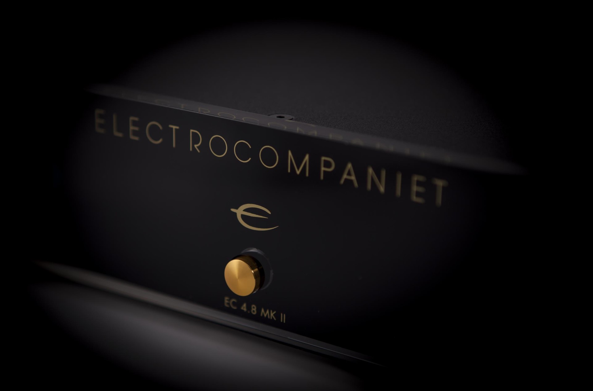 EC 4.8 MKII REFERENCE PREAMPLIFIER 全平衡前級