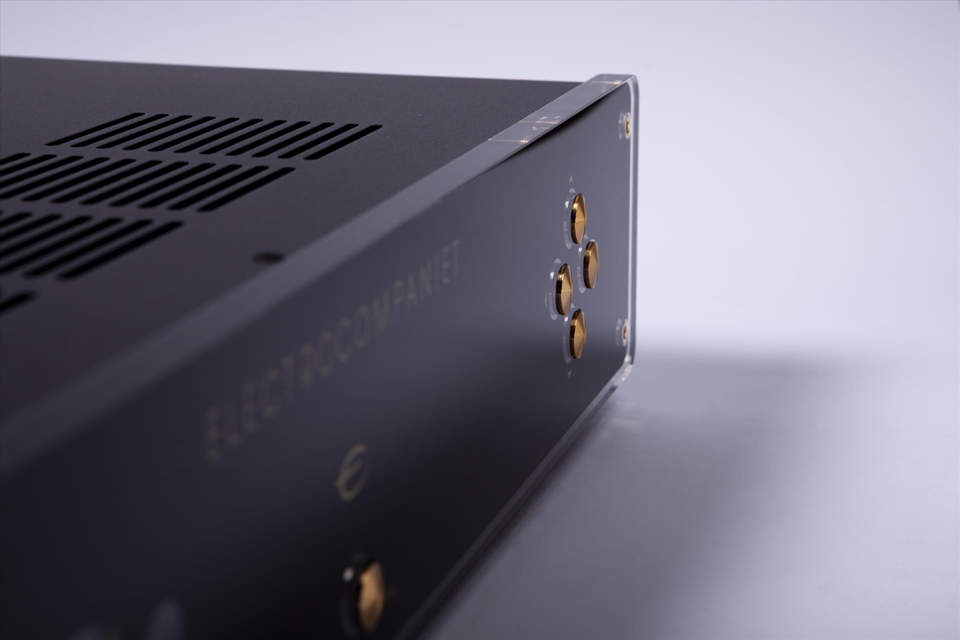 EC I80D INTEGRATED AMPLIFIER 綜合擴大機